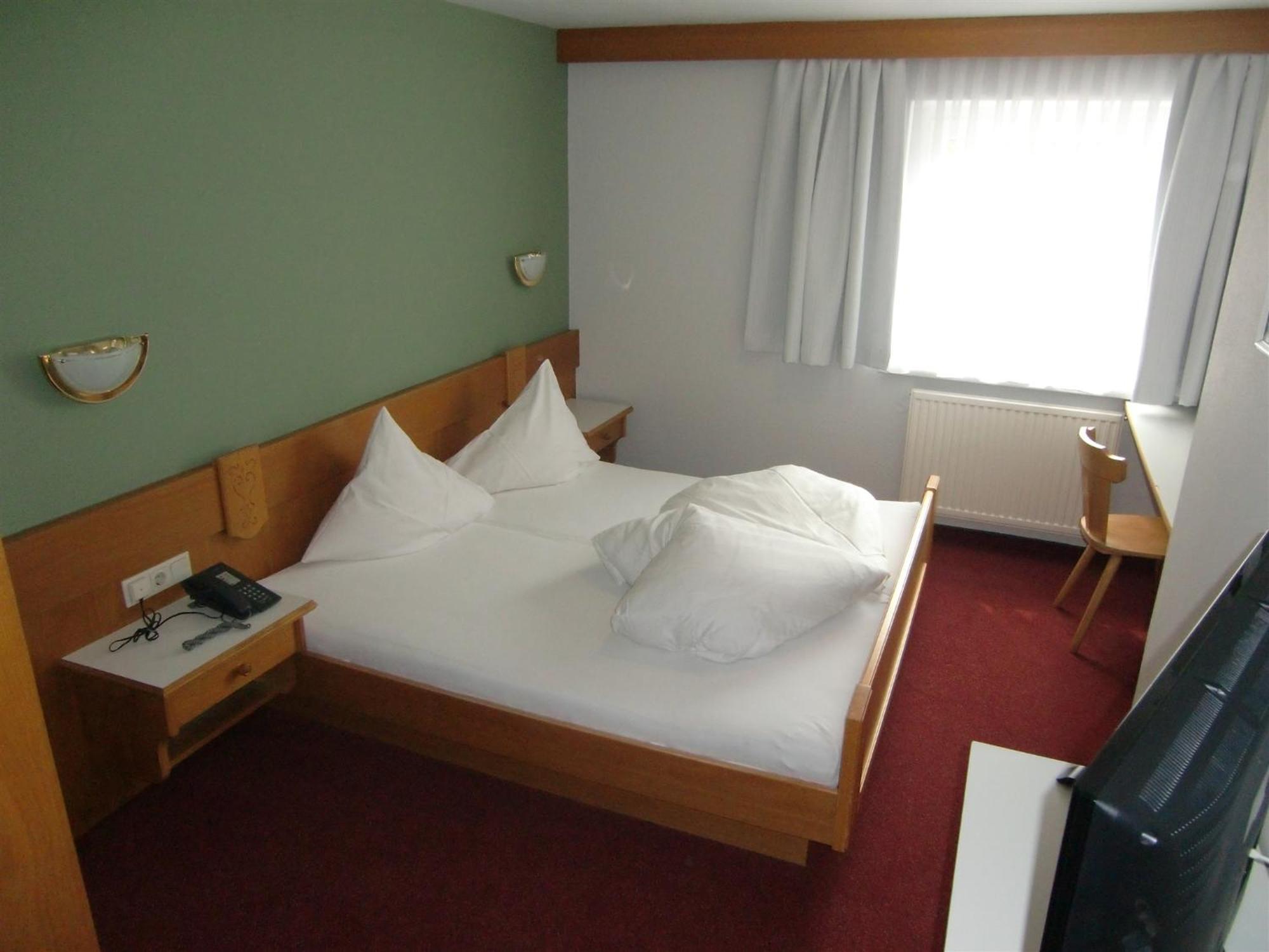 Hotel Alpenfriede Jerzens Quarto foto